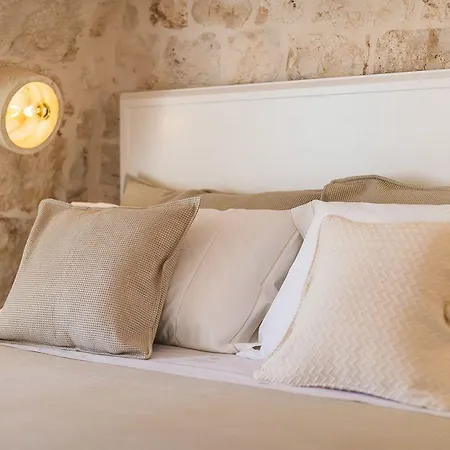 מלון Borgo Canonica