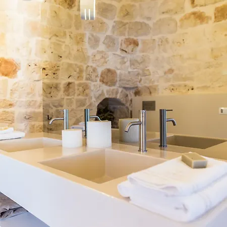 Borgo Canonica Hotel