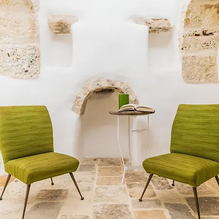 Borgo Canonica 4* צ'יסטרנינו