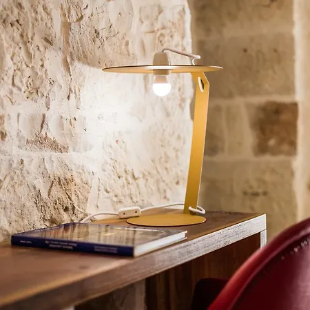 Borgo Canonica 4* צ'יסטרנינו