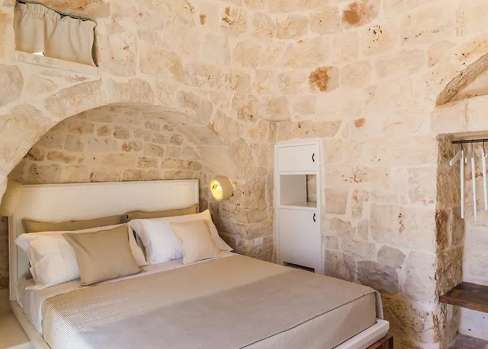 Borgo Canonica Hotel 4*