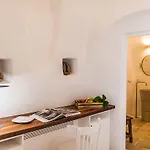 Borgo Canonica 4*