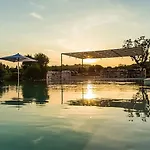 Borgo Canonica 4*