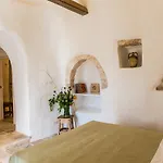 Borgo Canonica 4*