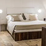 Borgo Canonica 4*