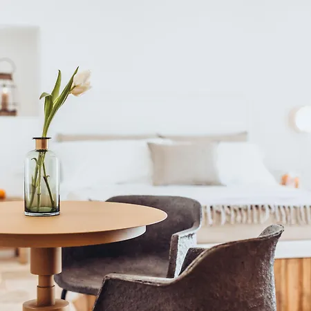 Borgo Canonica فندق