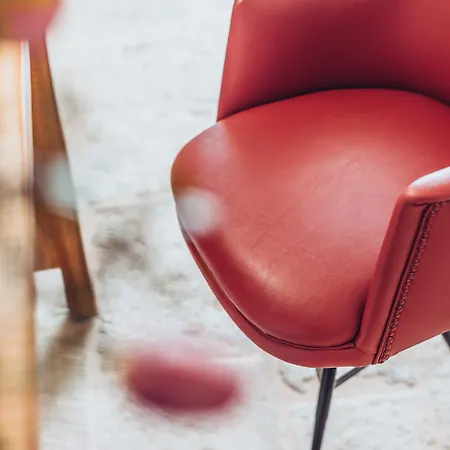 فندق Borgo Canonica تْشيستيرنِنو