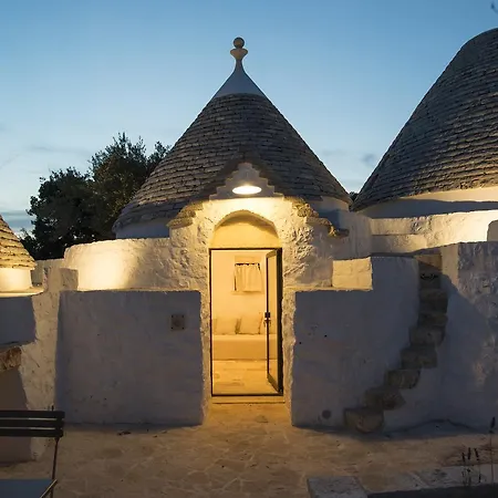 Borgo Canonica 4*