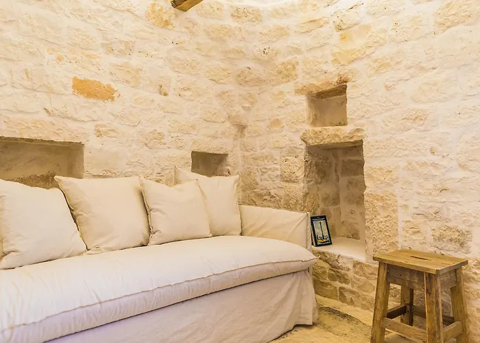 Borgo Canonica فندق